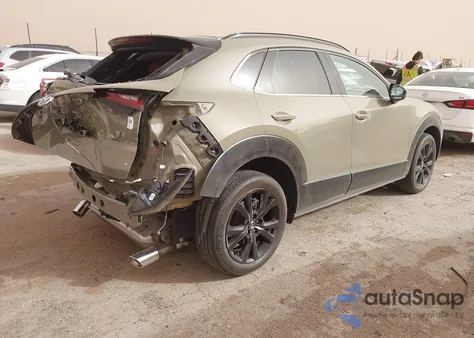 2025 Mazda Cx-30 2.5 Carbon Turbo z USA, uszkodzony, nr VIN 3MVDMBXY7SM850171